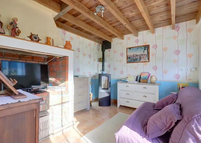 Les Buillens, Gite A Lavaur 81500